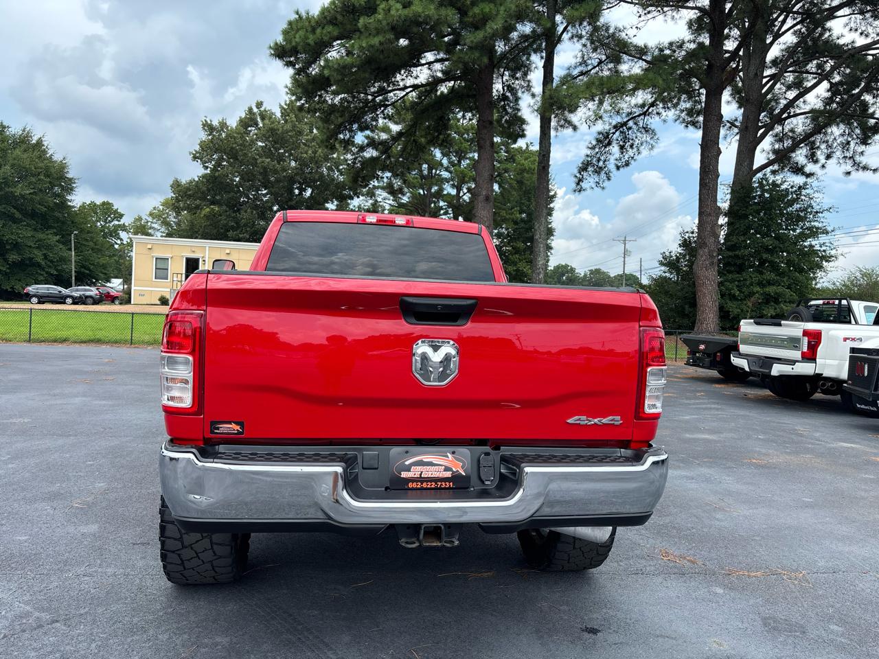 RAM 2500 Tradesman 4x4 Crew Cab 6'4" Box 2022