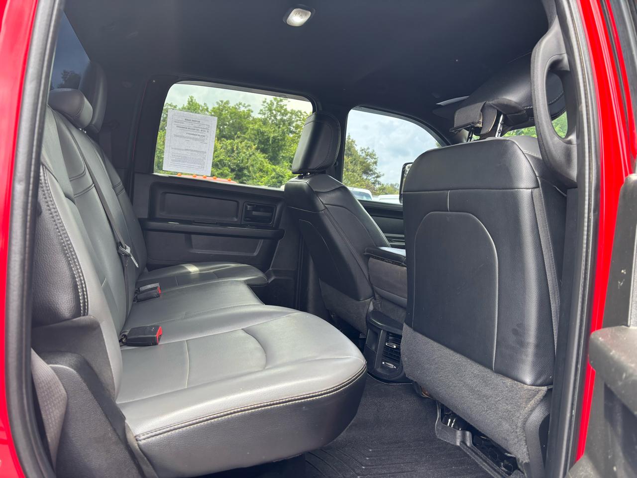 RAM 2500 Tradesman 4x4 Crew Cab 6'4" Box 2022