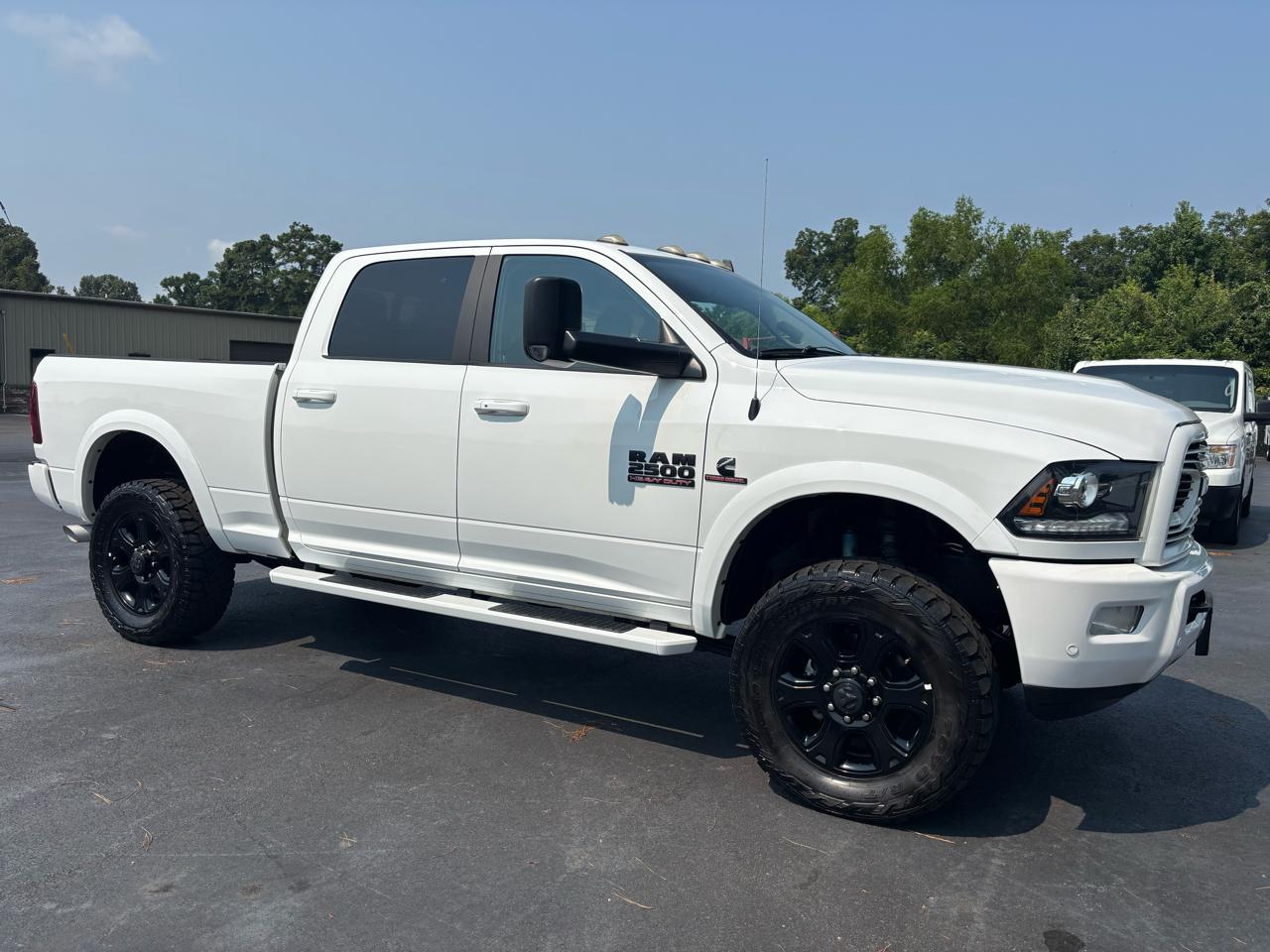 RAM 2500 Laramie 4x4 Crew Cab 6'4" Box 2018