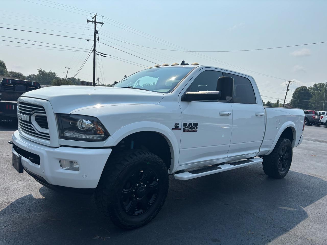 RAM 2500 Laramie 4x4 Crew Cab 6'4" Box 2018