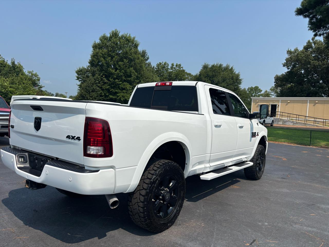 RAM 2500 Laramie 4x4 Crew Cab 6'4" Box 2018