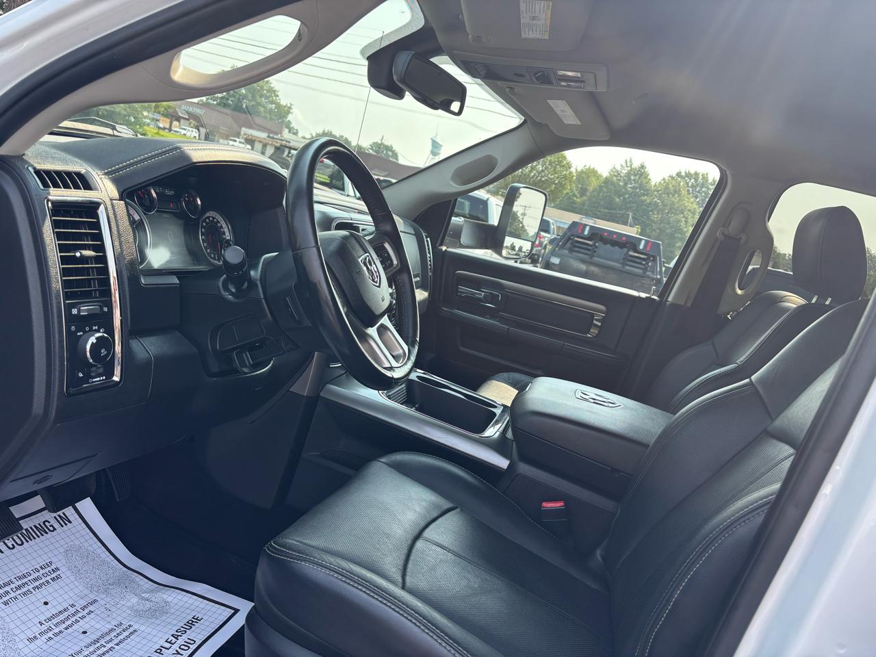RAM 2500 Laramie 4x4 Crew Cab 6'4" Box 2018