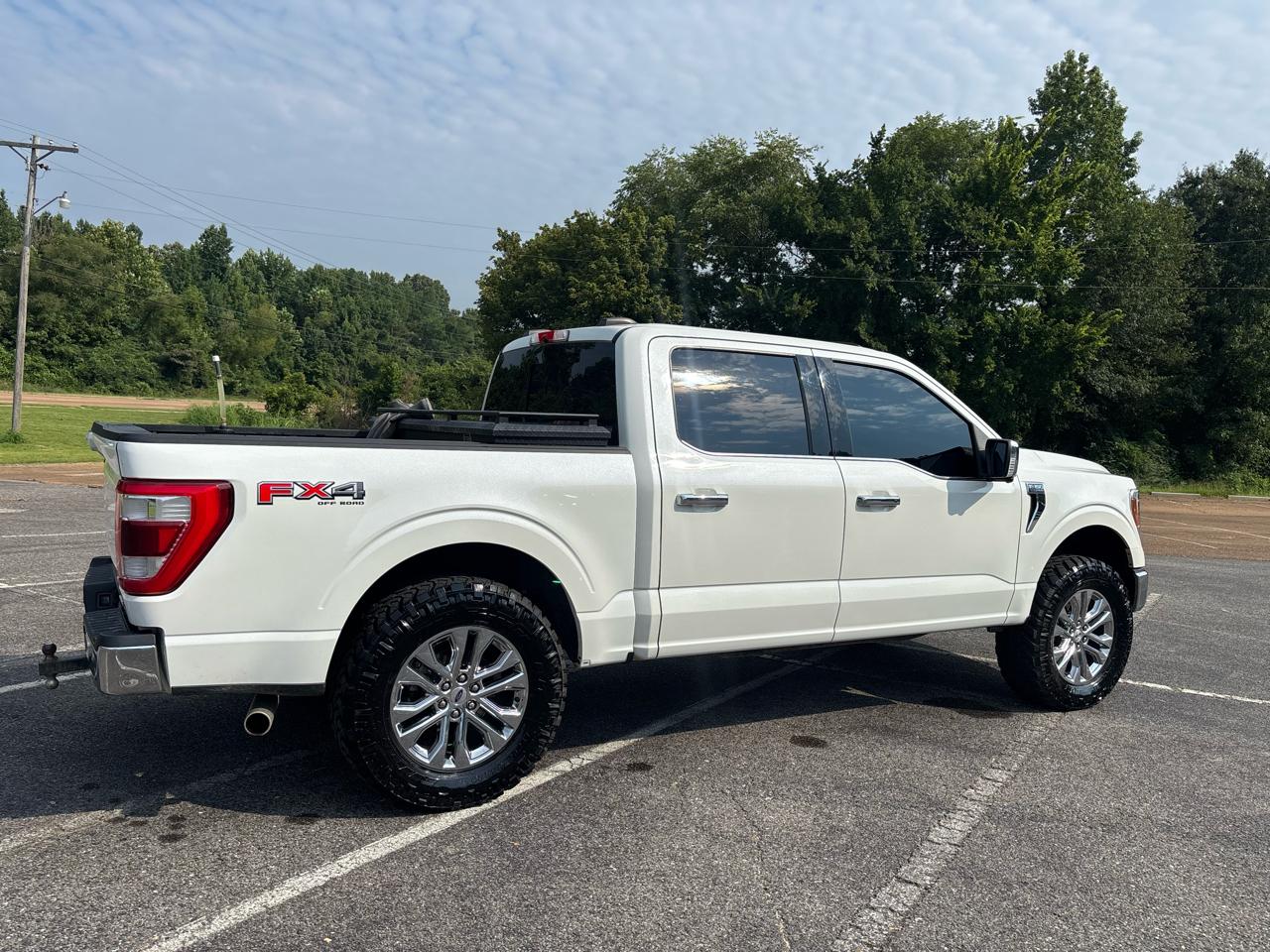 Ford F-150 Lariat 4WD SuperCrew 5.5' Box 2023