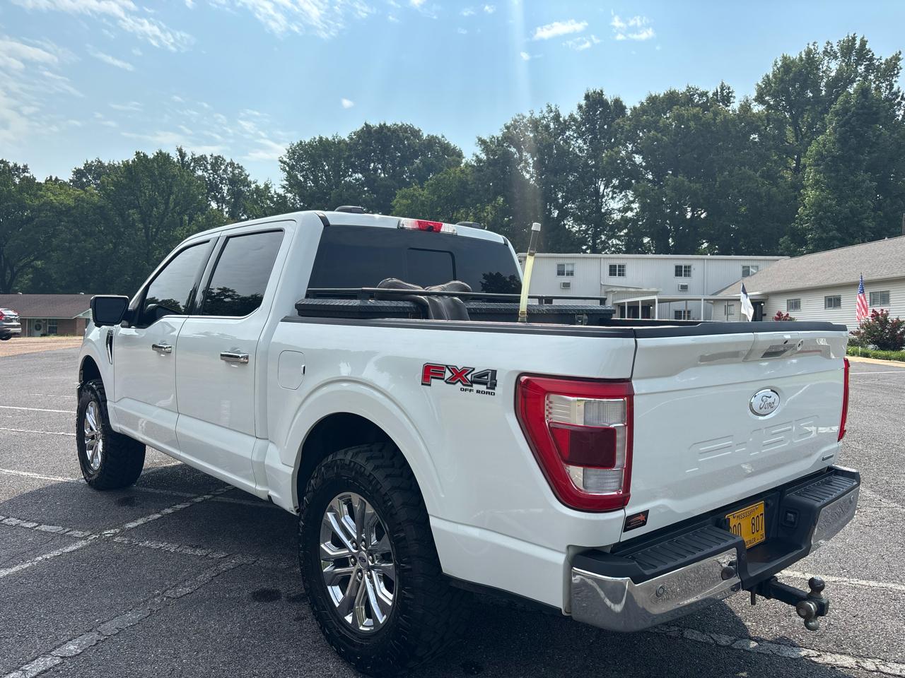 Ford F-150 Lariat 4WD SuperCrew 5.5' Box 2023