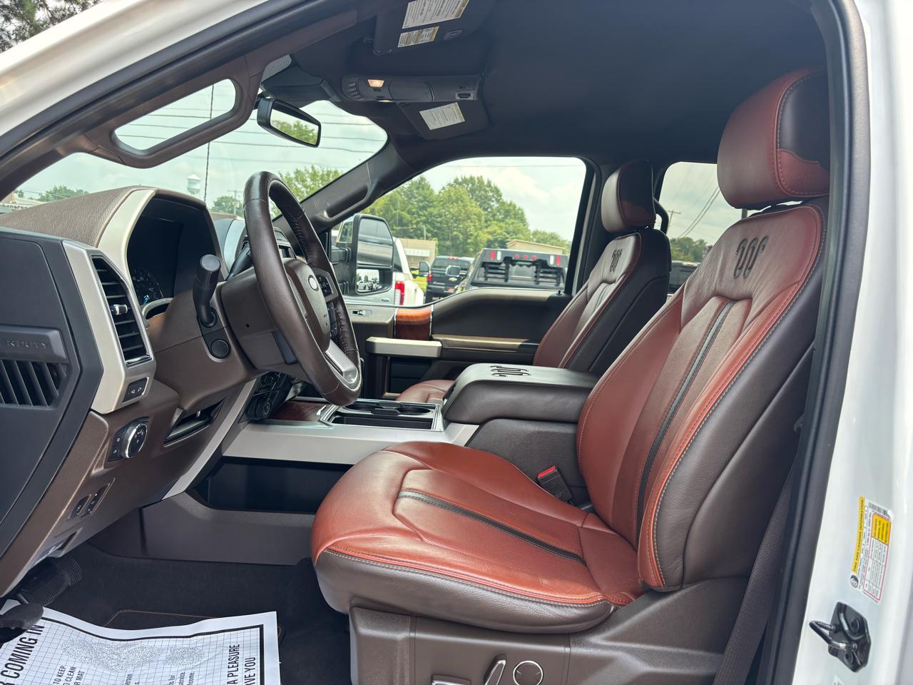 Ford Super Duty F-350 SRW King Ranch 4WD Crew Cab 8' Box 2022