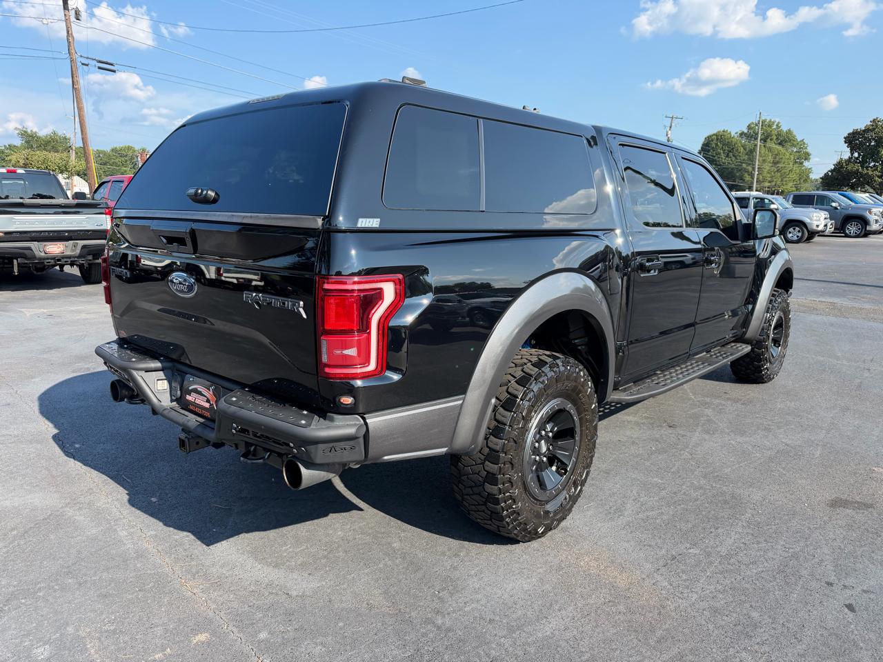 Ford F-150 Raptor 4WD SuperCrew 5.5' Box 2017