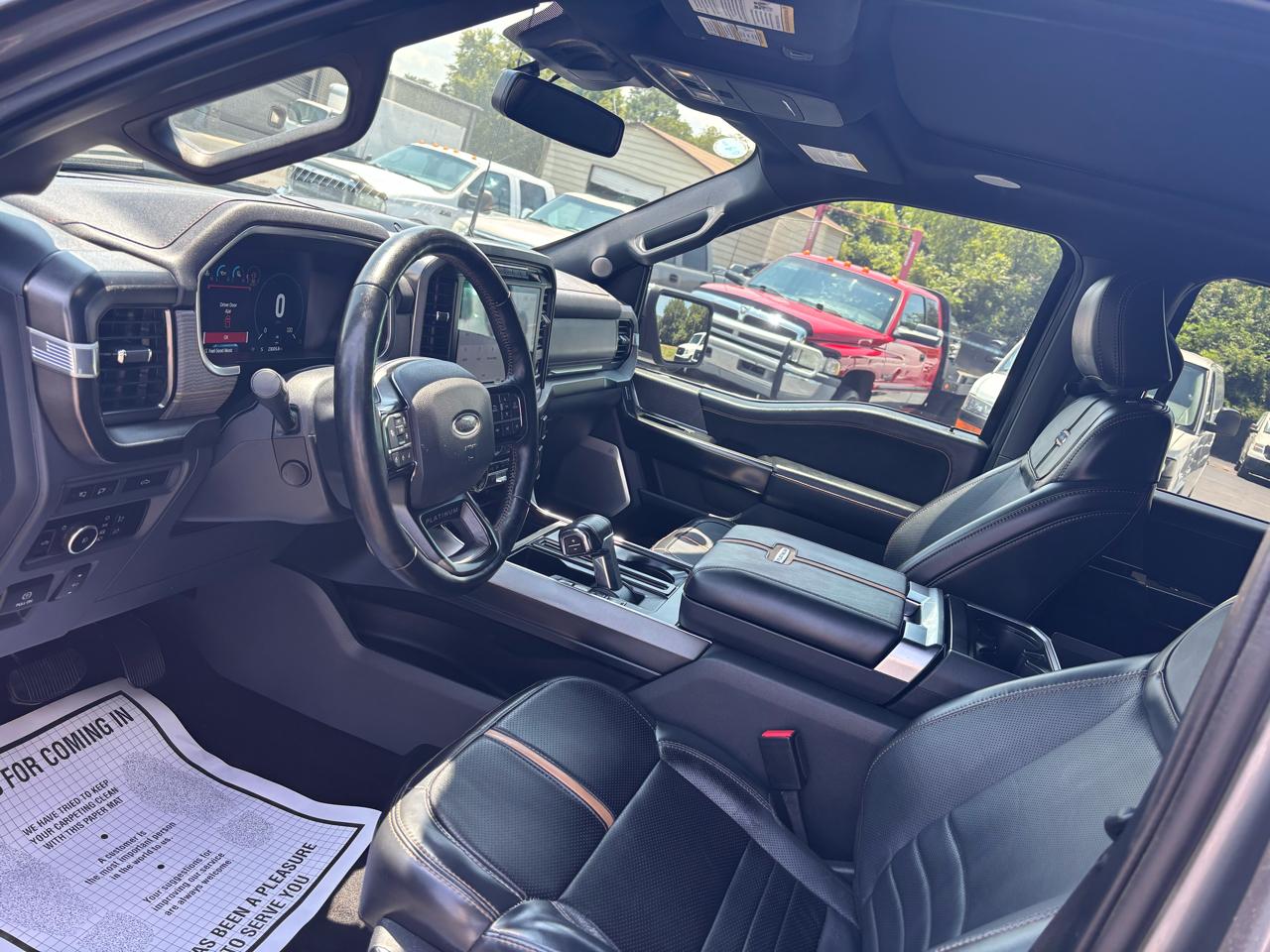 Ford F-150 Platinum 4WD SuperCrew 5.5' Box 2023