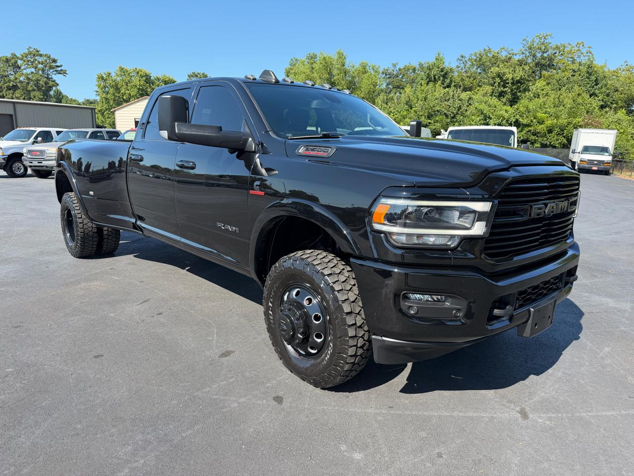 RAM 3500 Laramie 4x4 Crew Cab 8' Box 2022