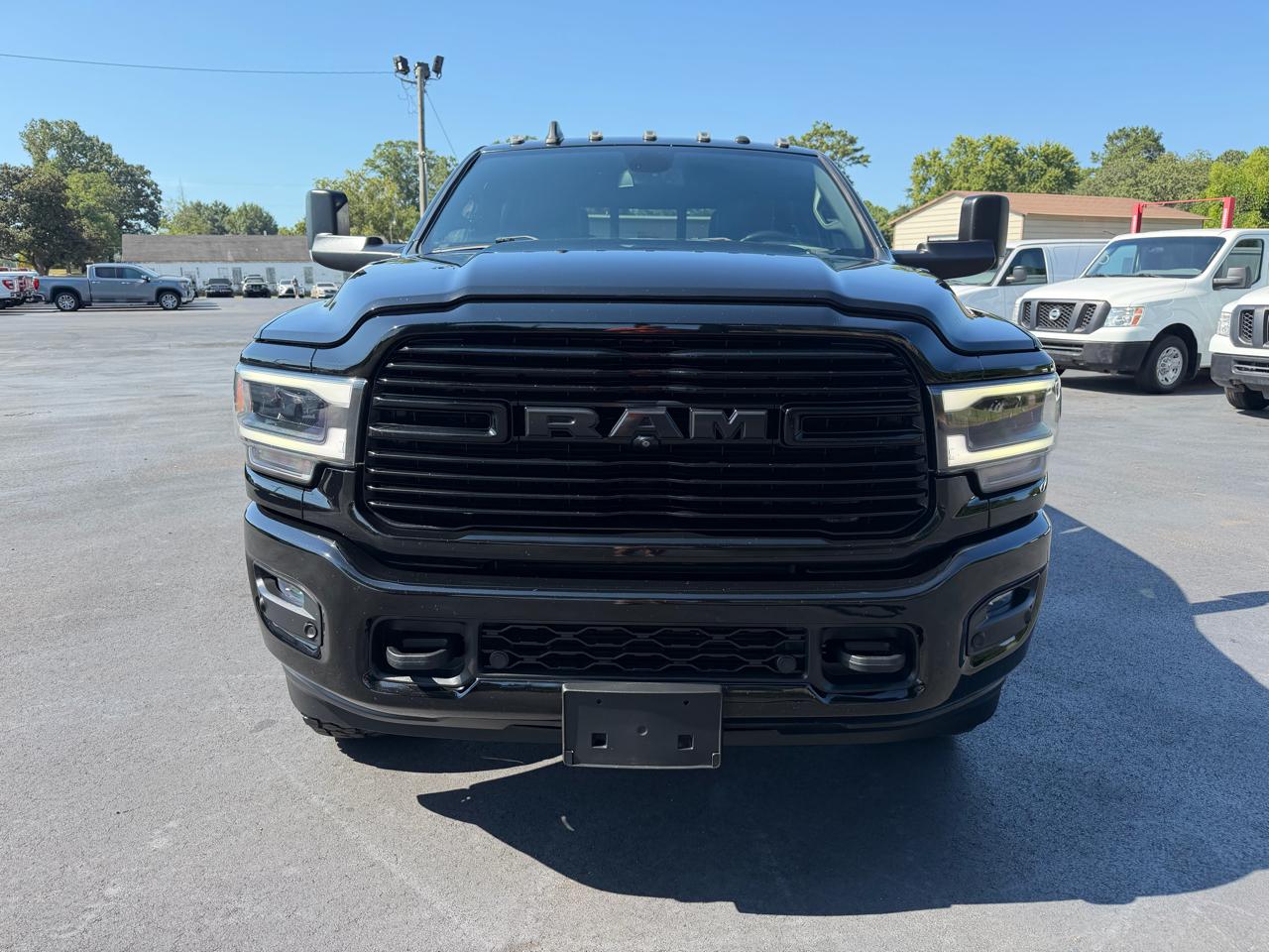 RAM 3500 Laramie 4x4 Crew Cab 8' Box 2022
