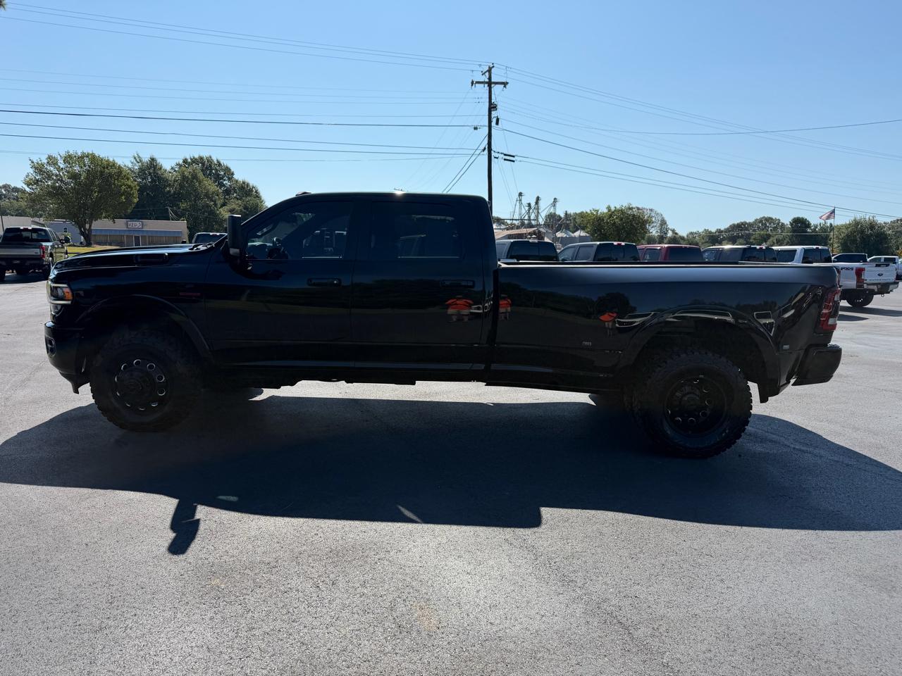 RAM 3500 Laramie 4x4 Crew Cab 8' Box 2022
