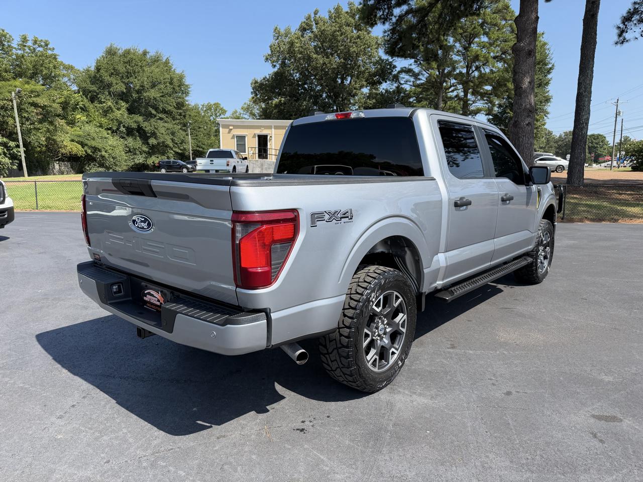 Ford F-150 STX 4WD SuperCrew 5.5' Box 2024