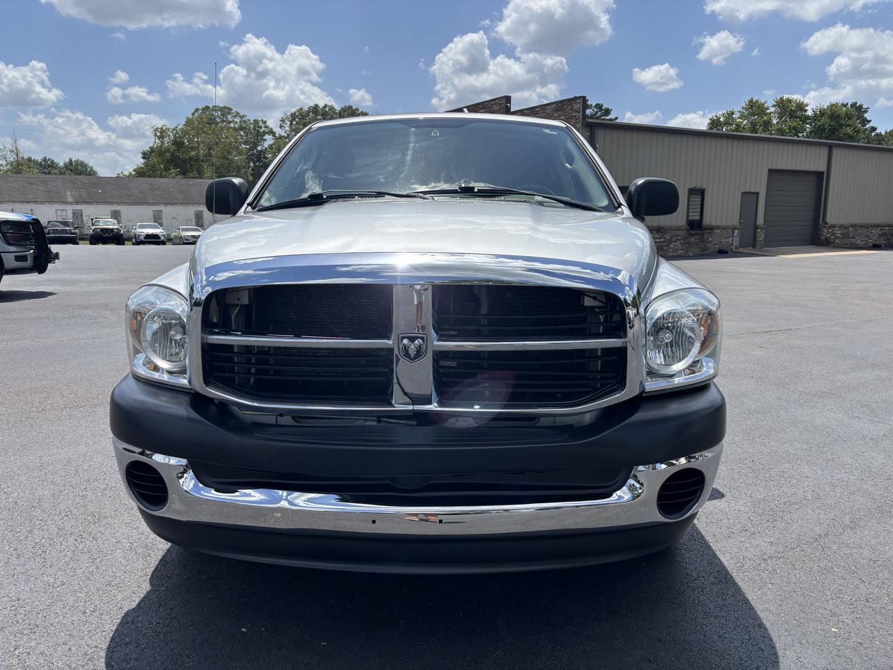 Dodge Ram 1500 2WD Quad Cab 140.5" ST 2008