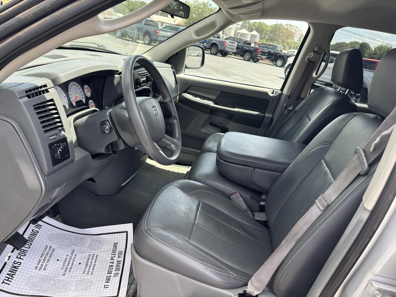 Dodge Ram 1500 2WD Quad Cab 140.5" ST 2008