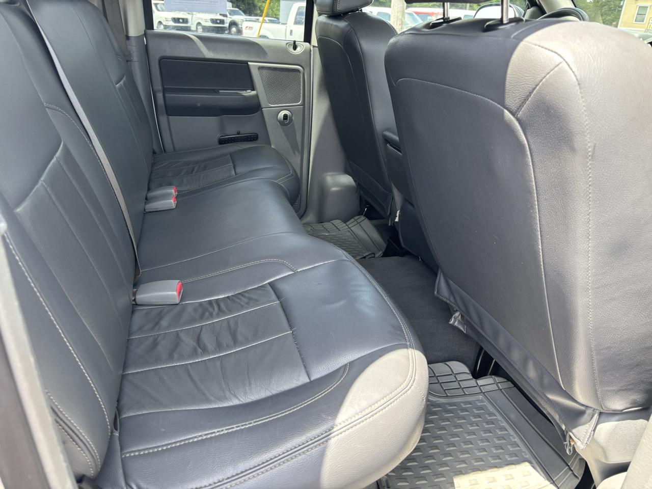 Dodge Ram 1500 2WD Quad Cab 140.5" ST 2008