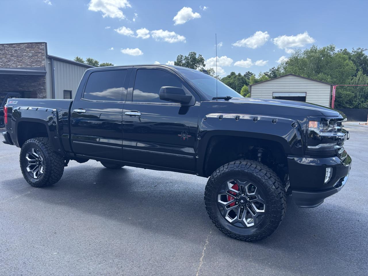 Chevrolet Silverado 1500 4WD Crew Cab 143.5" LTZ w/2LZ 2017