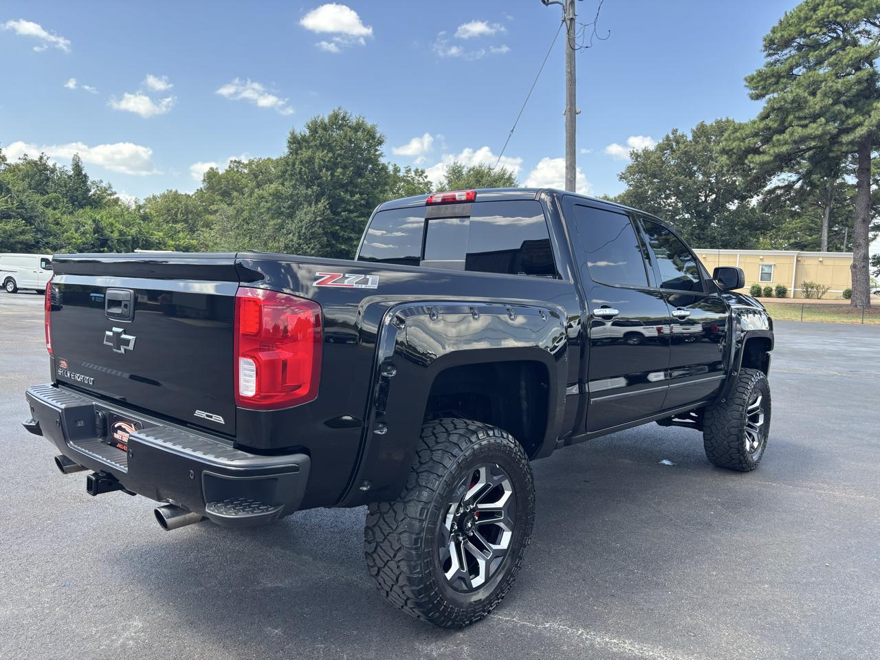 Chevrolet Silverado 1500 4WD Crew Cab 143.5" LTZ w/2LZ 2017
