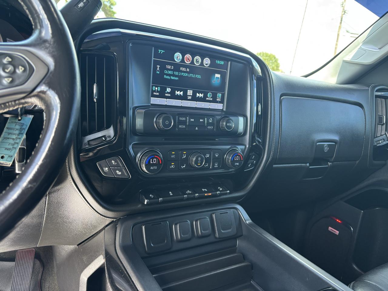 Chevrolet Silverado 1500 4WD Crew Cab 143.5" LTZ w/2LZ 2017