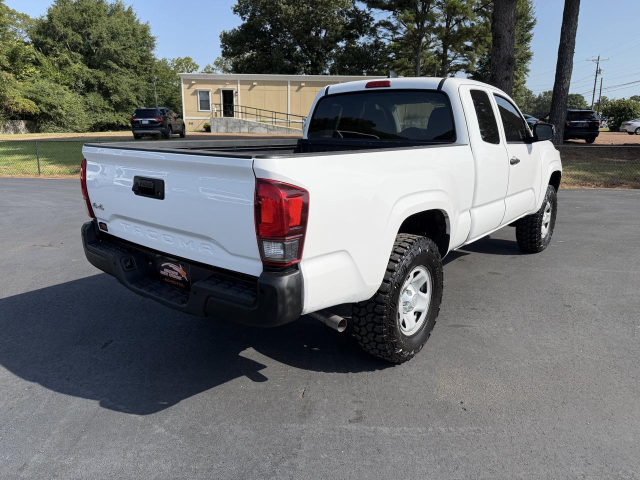 Toyota Tacoma 4WD SR5 Access Cab 6' Bed I4 AT (Natl) 2019
