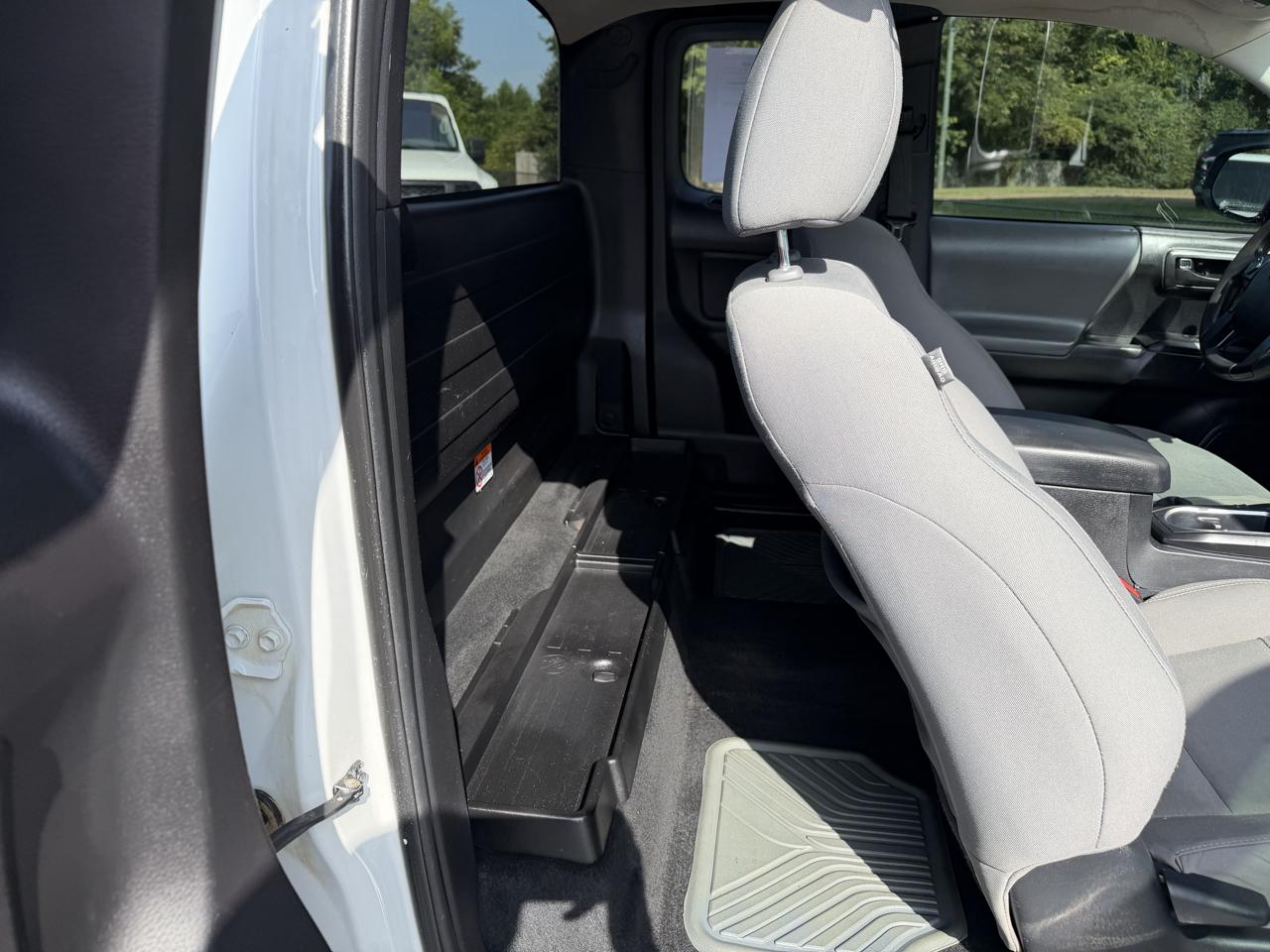 Toyota Tacoma 4WD SR5 Access Cab 6' Bed I4 AT (Natl) 2019