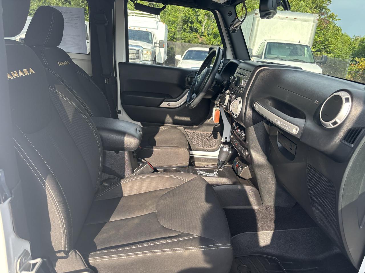 Jeep Wrangler 4WD 2dr Sahara 2016
