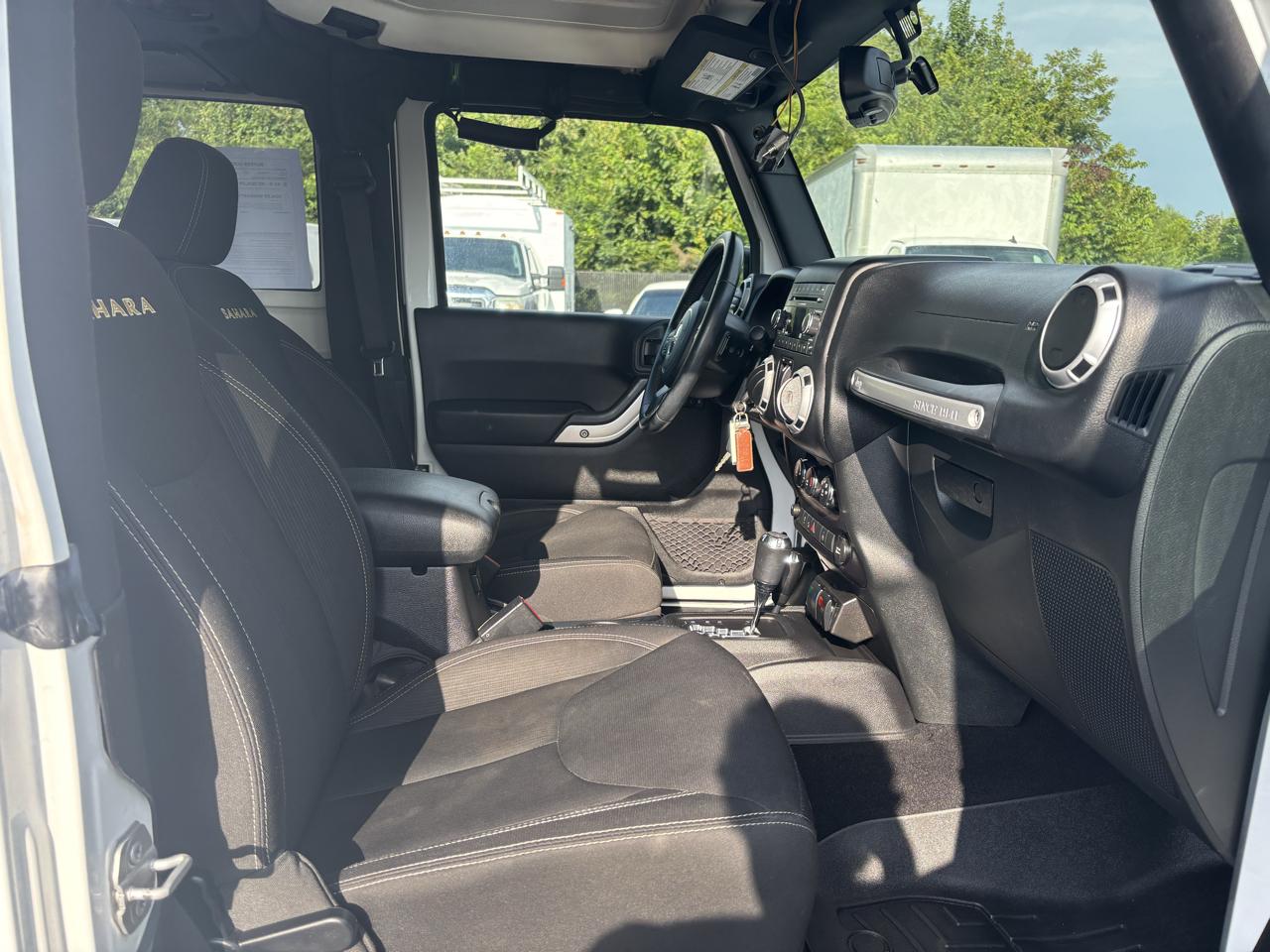 Jeep Wrangler 4WD 2dr Sahara 2016