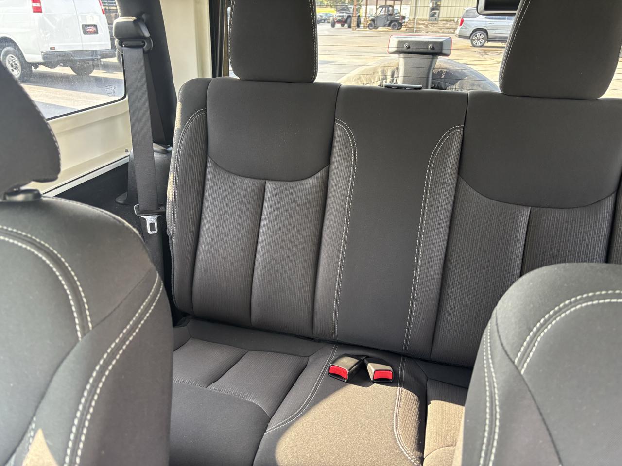 Jeep Wrangler 4WD 2dr Sahara 2016