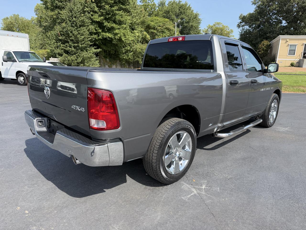 RAM 1500 4WD Quad Cab 140.5" Express 2012