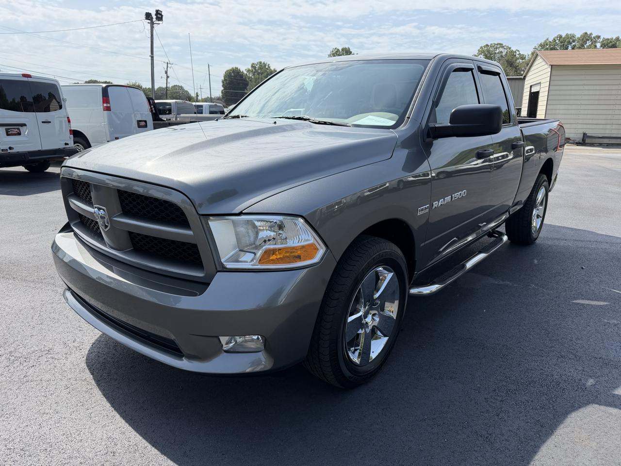 RAM 1500 4WD Quad Cab 140.5" Express 2012