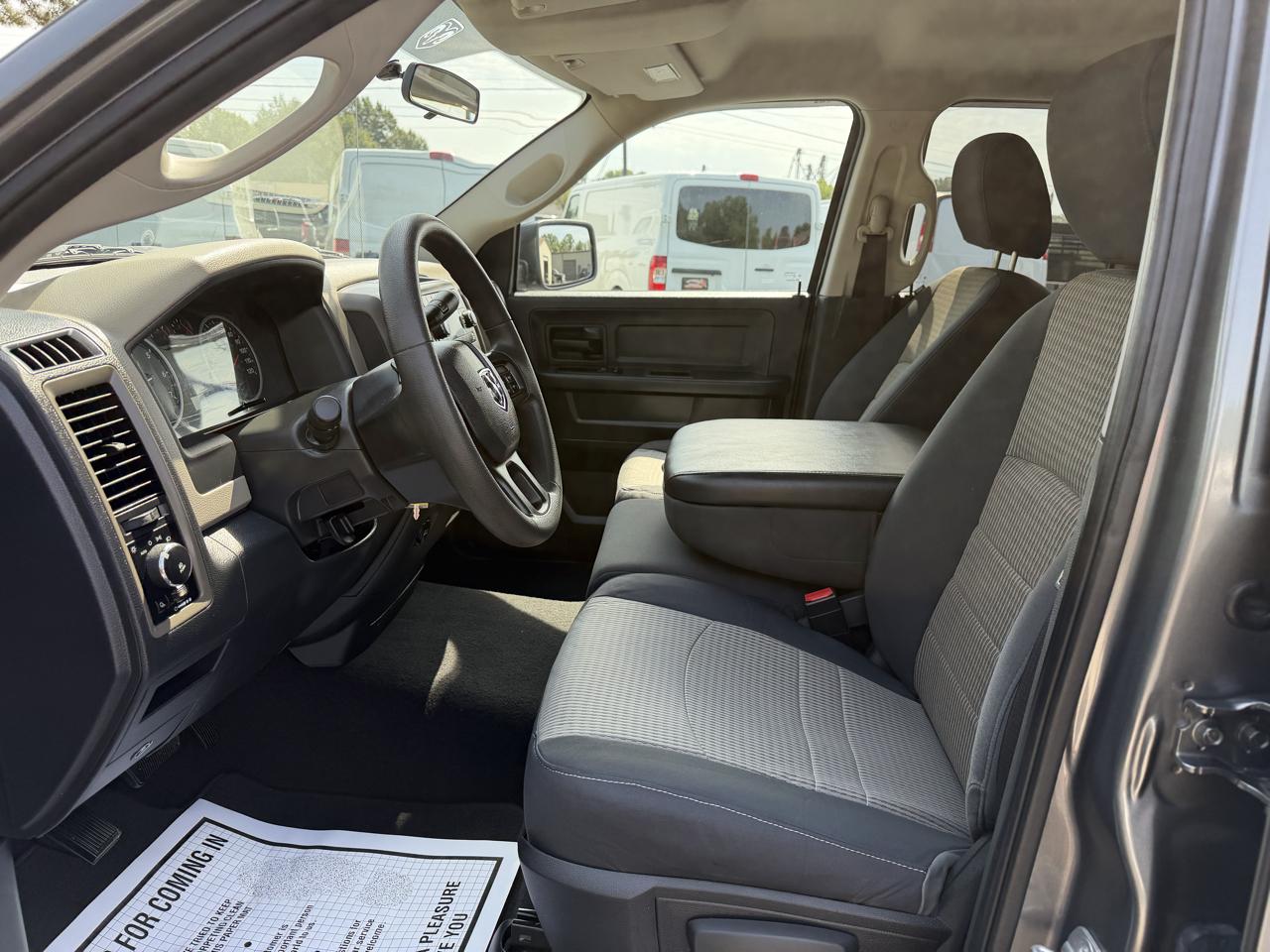 RAM 1500 4WD Quad Cab 140.5" Express 2012