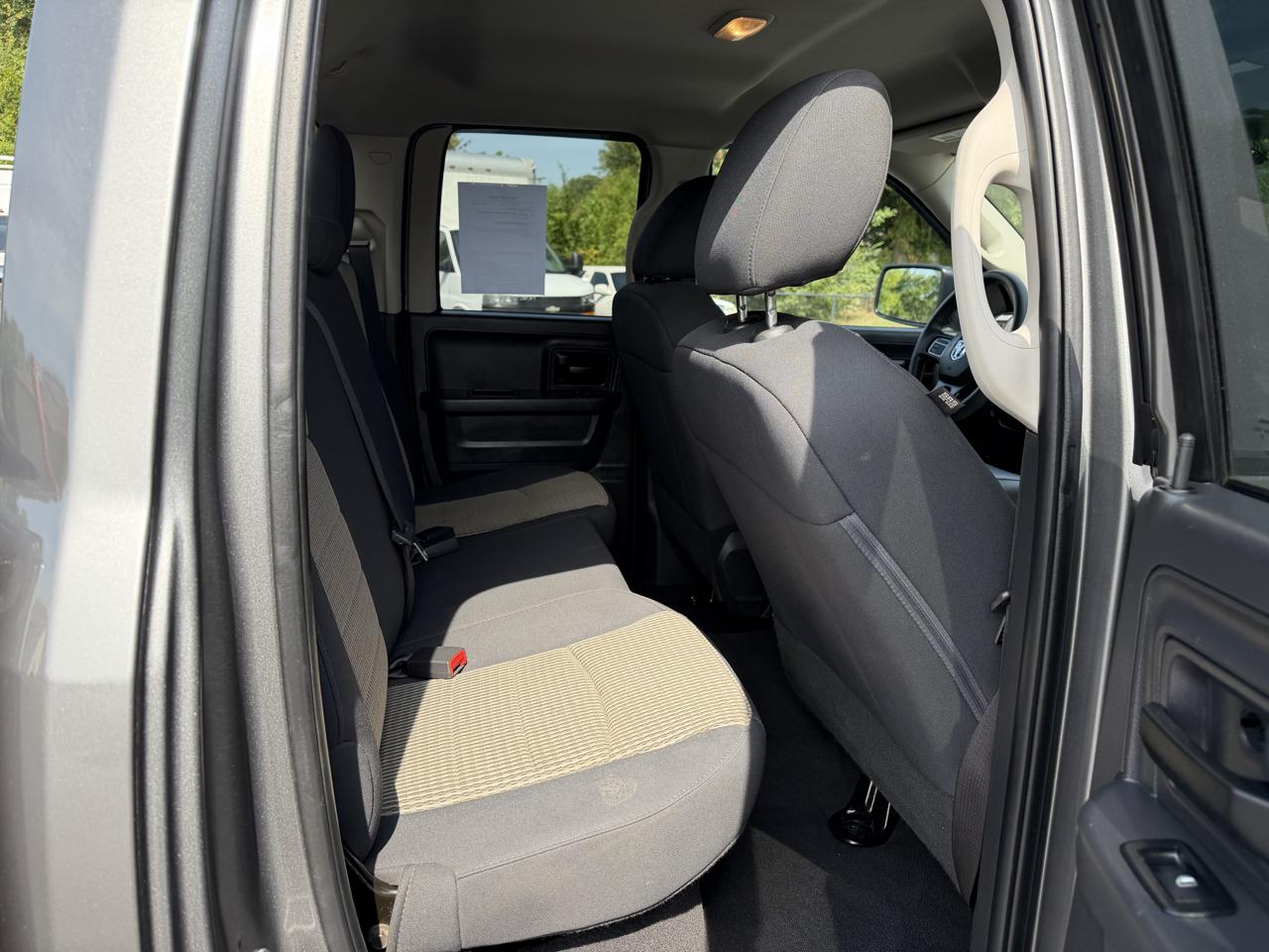 RAM 1500 4WD Quad Cab 140.5" Express 2012