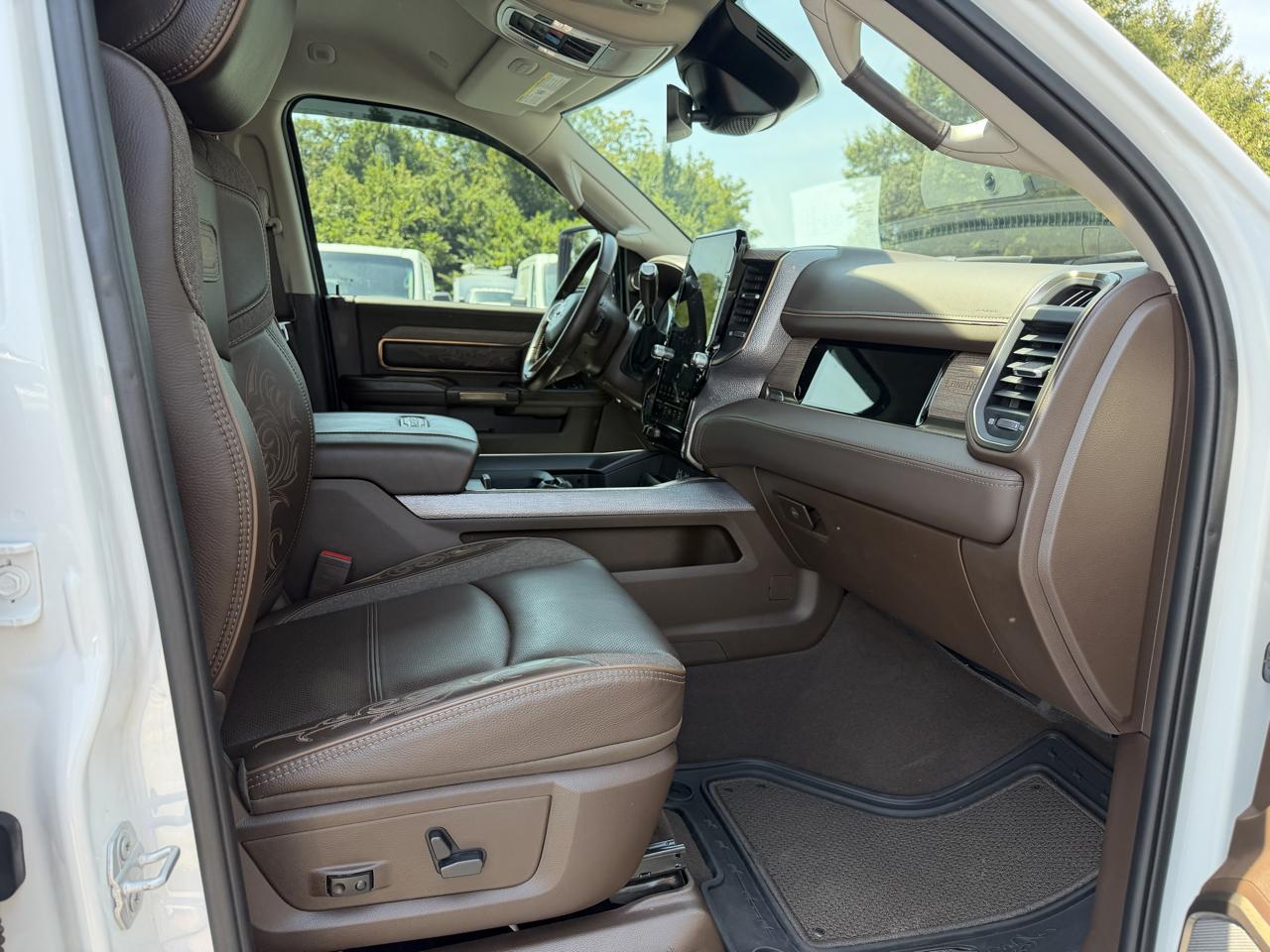 RAM 2500 4WD Crew Cab 149" Longhorn Limited 2025
