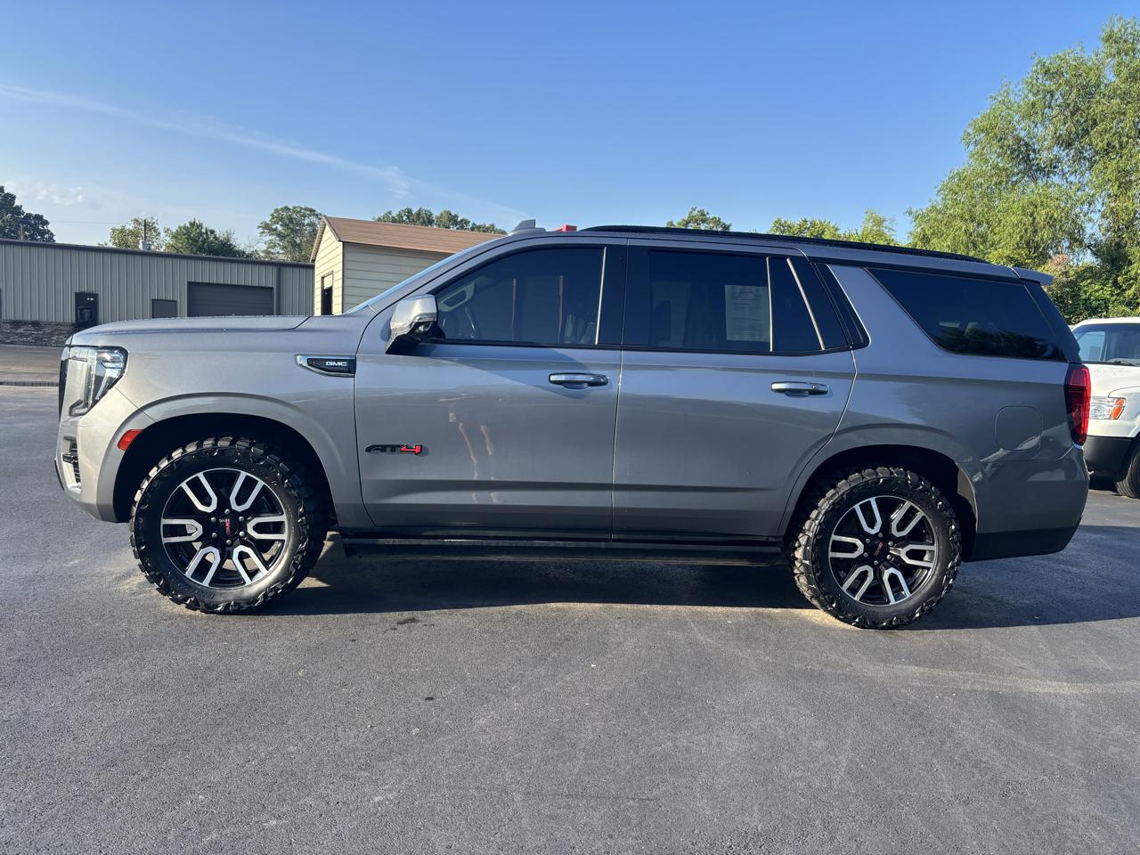 GMC Yukon 4WD 4dr AT4 2021