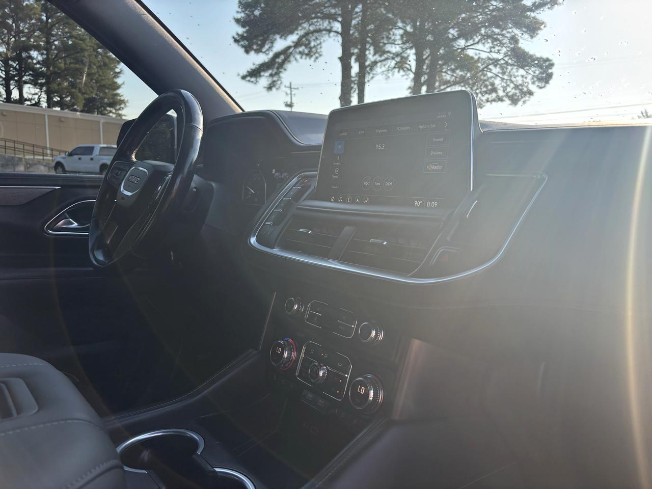 GMC Yukon 4WD 4dr AT4 2021