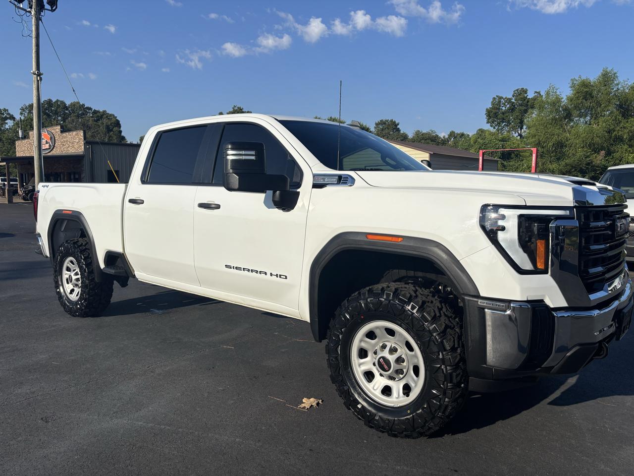 GMC Sierra 2500HD 4WD Crew Cab 159" Pro 2024