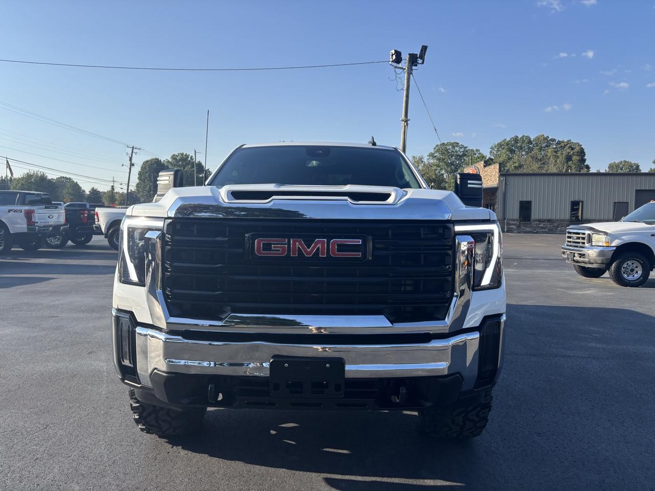 GMC Sierra 2500HD 4WD Crew Cab 159" Pro 2024