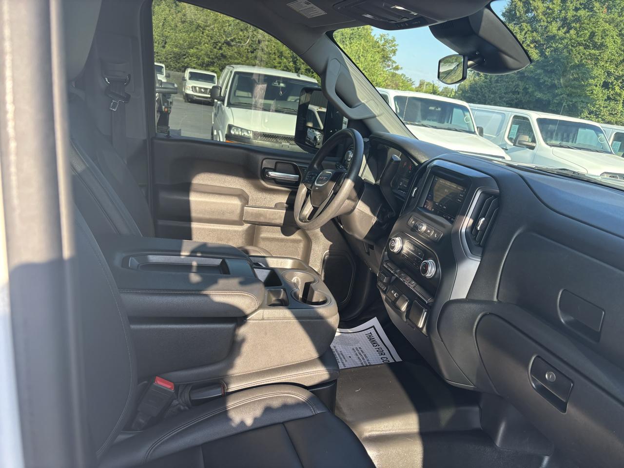 GMC Sierra 2500HD 4WD Crew Cab 159" Pro 2024