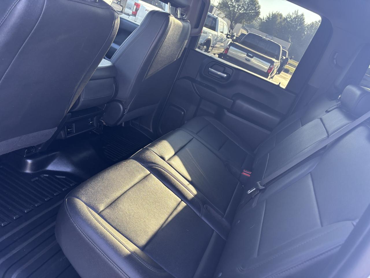 GMC Sierra 2500HD 4WD Crew Cab 159" Pro 2024