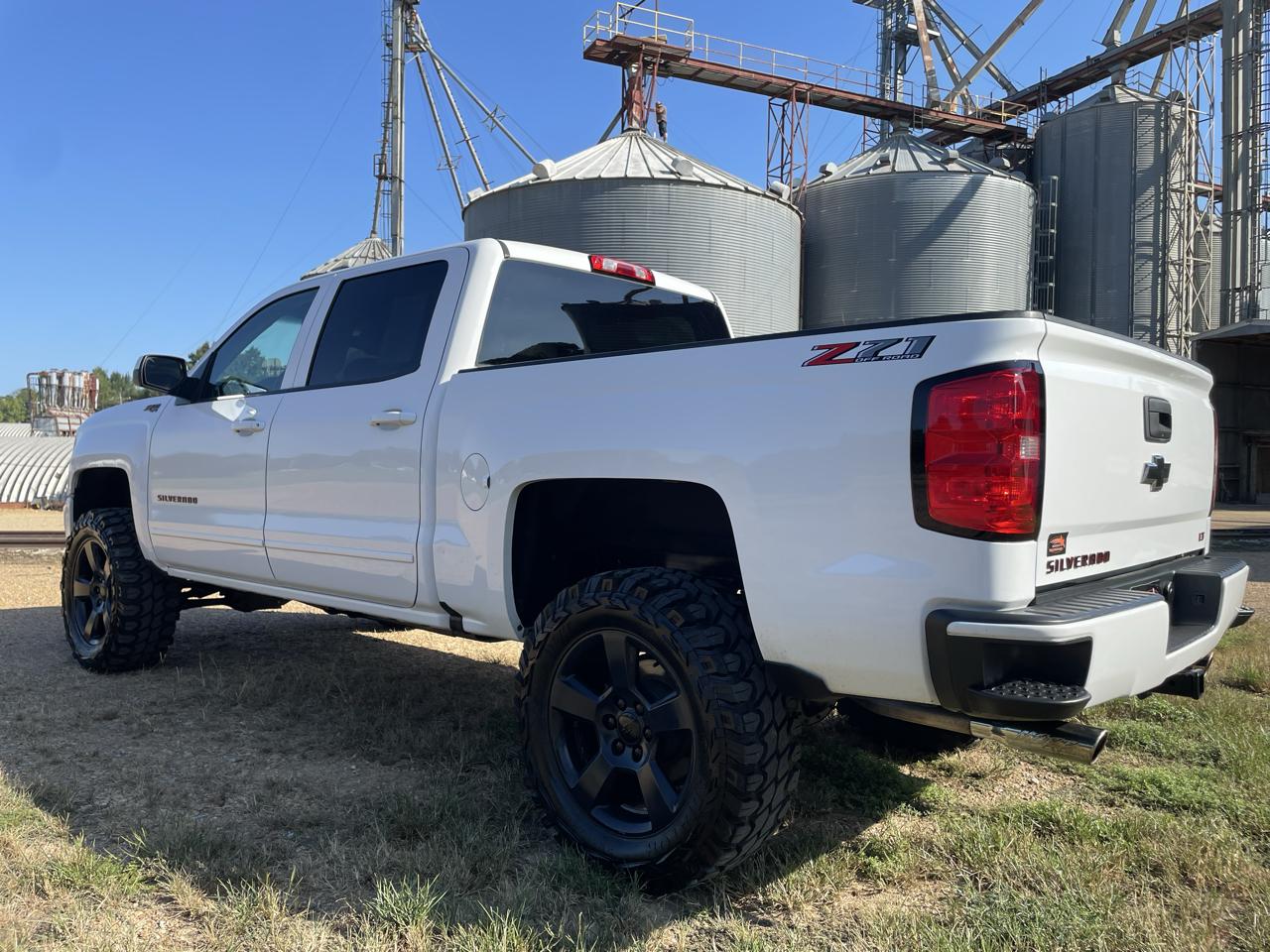 Chevrolet Silverado 1500 4WD Crew Cab 143.5" LT w/2LT 2018