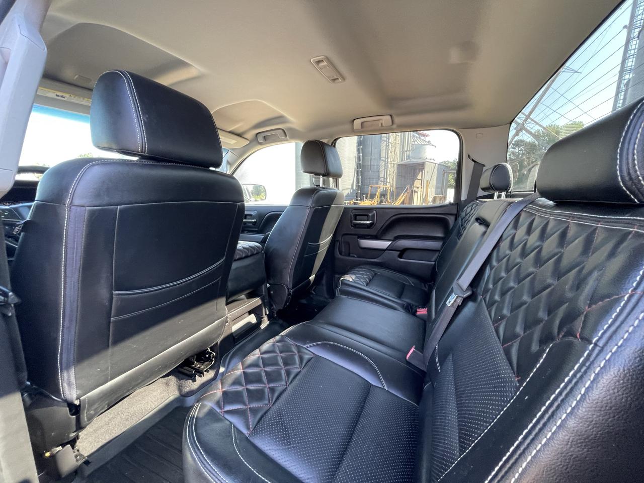 Chevrolet Silverado 1500 4WD Crew Cab 143.5" LT w/2LT 2018
