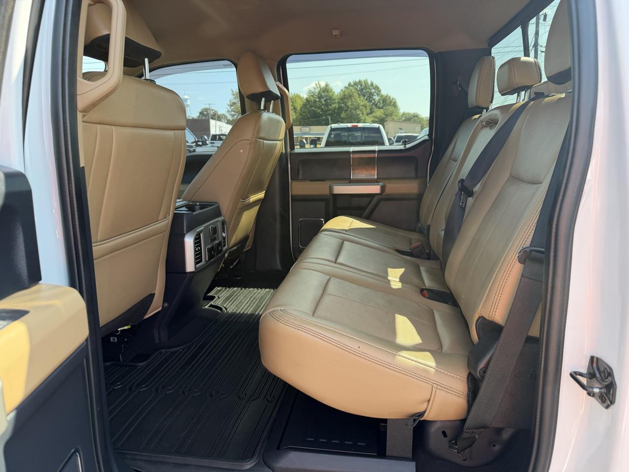Ford Super Duty F-250 SRW Lariat 4WD Crew Cab 6.75' Box 2022