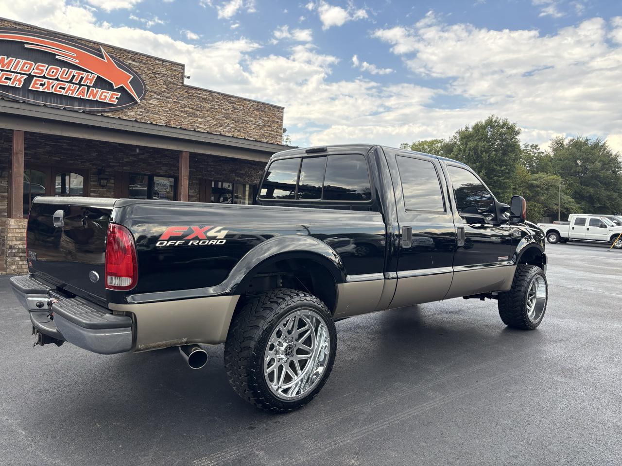 Ford Super Duty F-250 Crew Cab 156" Lariat 4WD 2004