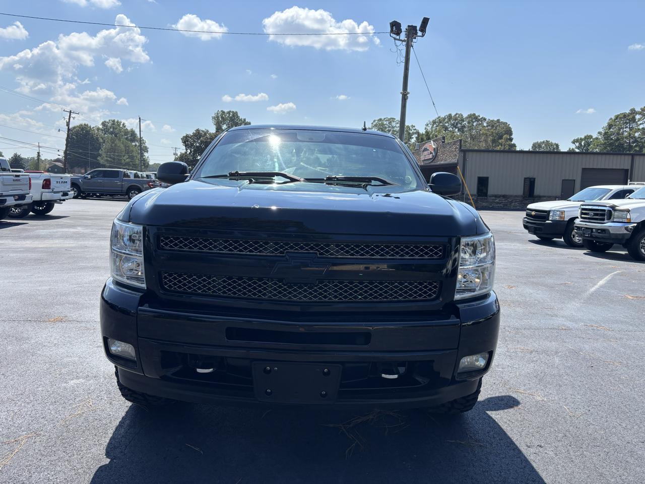 Chevrolet Silverado 1500 4WD Crew Cab 143.5" LT 2010