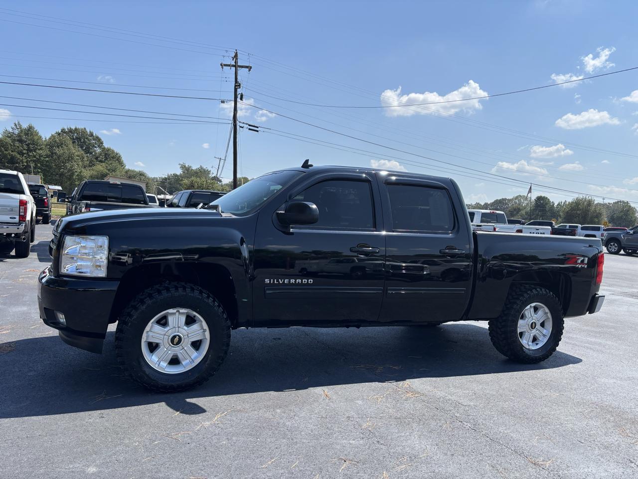 Chevrolet Silverado 1500 4WD Crew Cab 143.5" LT 2010