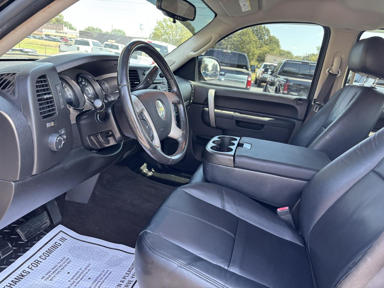Chevrolet Silverado 1500 4WD Crew Cab 143.5" LT 2010