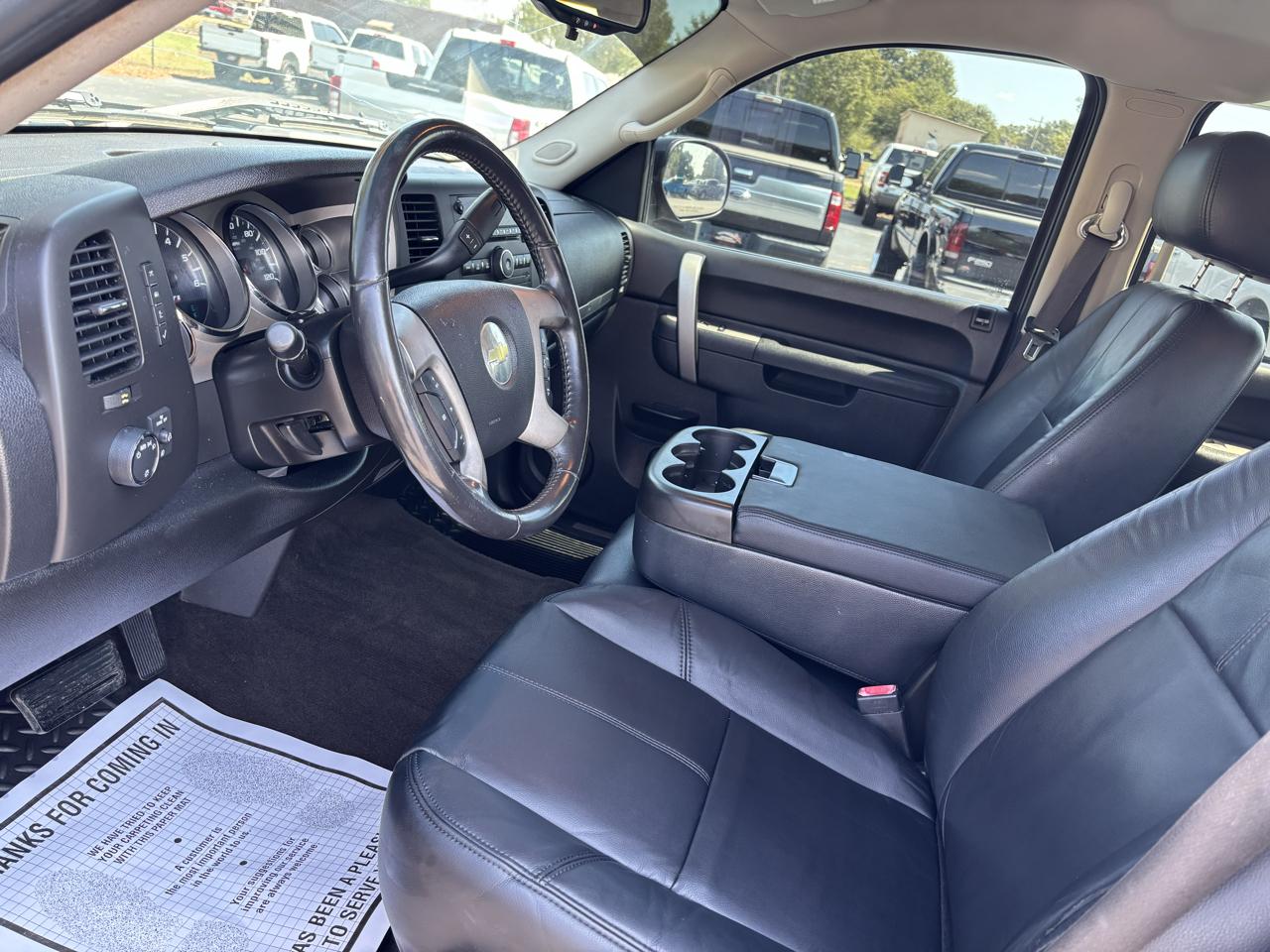 Chevrolet Silverado 1500 4WD Crew Cab 143.5" LT 2010
