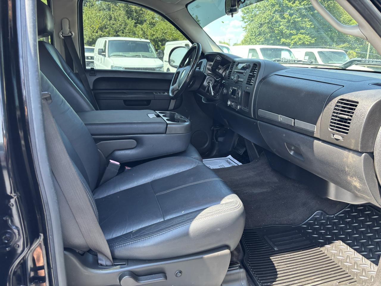 Chevrolet Silverado 1500 4WD Crew Cab 143.5" LT 2010