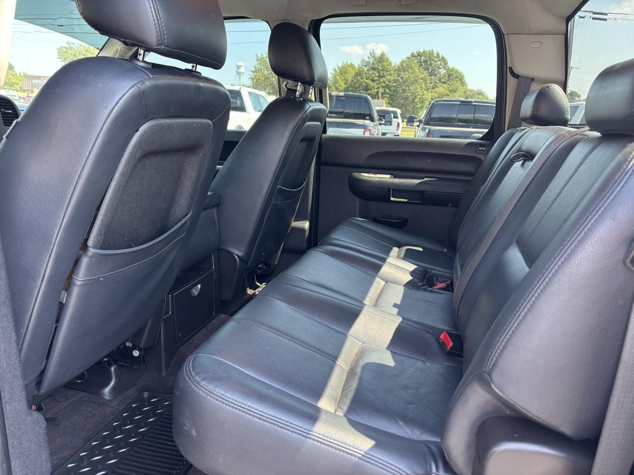 Chevrolet Silverado 1500 4WD Crew Cab 143.5" LT 2010