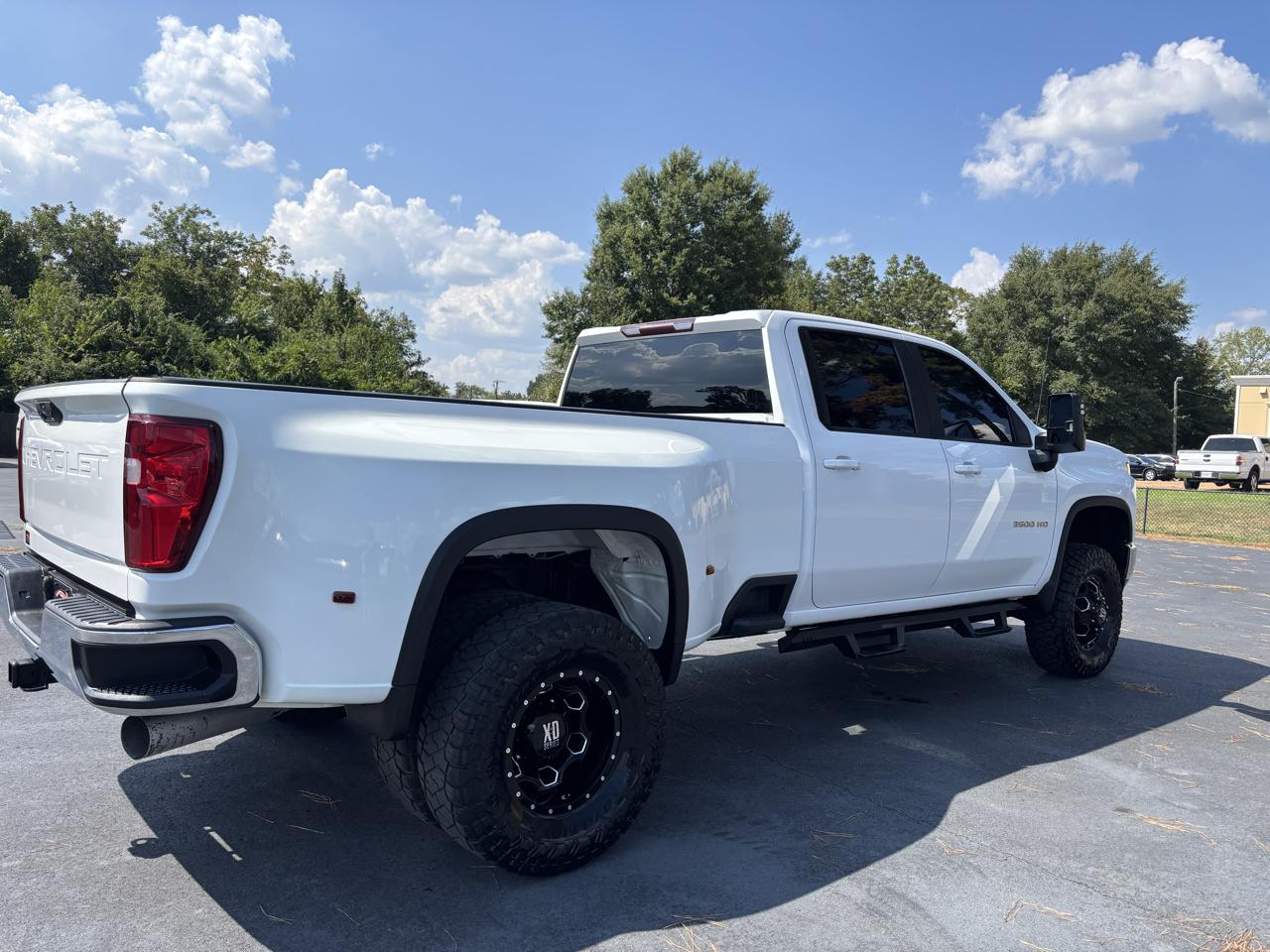 Chevrolet Silverado 3500HD 4WD Crew Cab 172" LT 2021