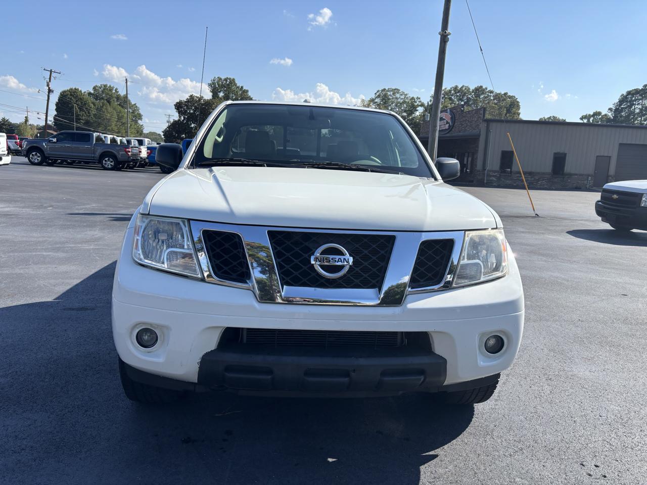 Nissan Frontier 4WD King Cab Auto SV 2014
