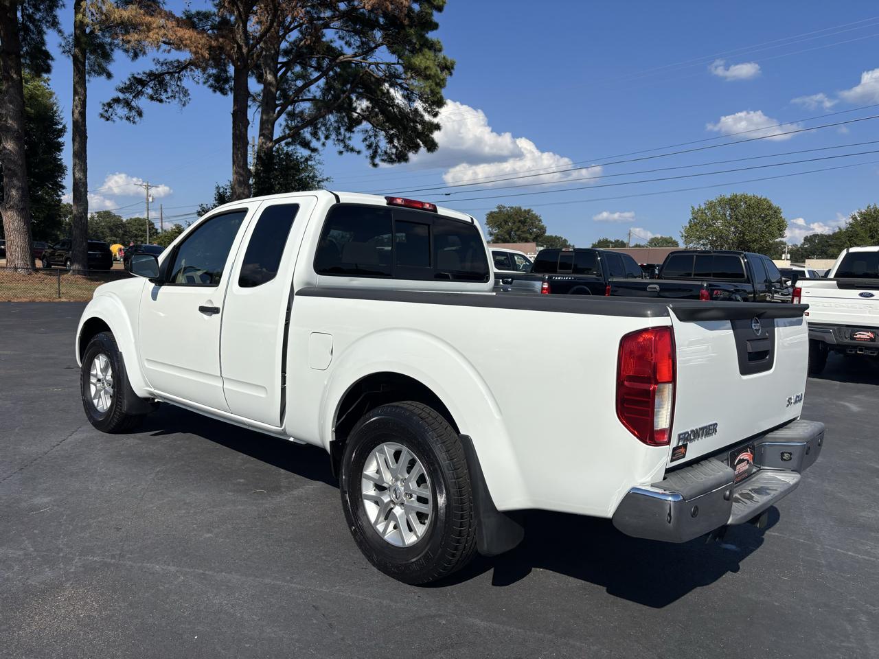 Nissan Frontier 4WD King Cab Auto SV 2014